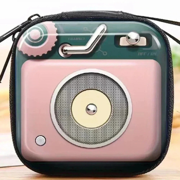 Retro Player Air Pod Case - Picture 2 of 3